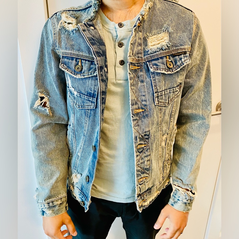 Zara Men’s Frayed Jean Jacket Size S